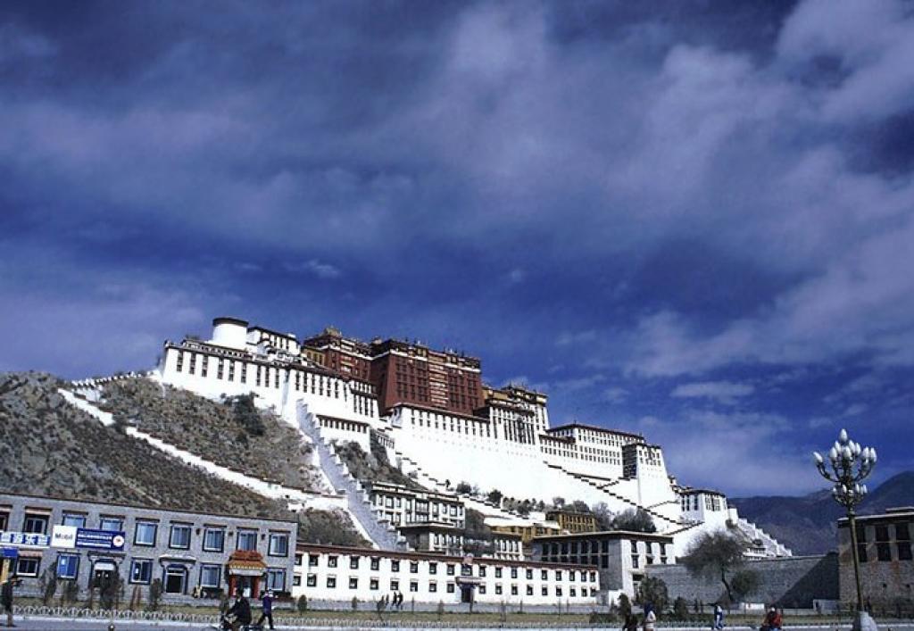 Лхаса тибет монастырь золотой дракон